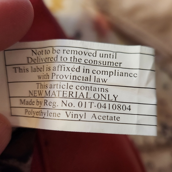 NWOT Red Cross Stitch *faux leather* Purse - Picture 16 of 16